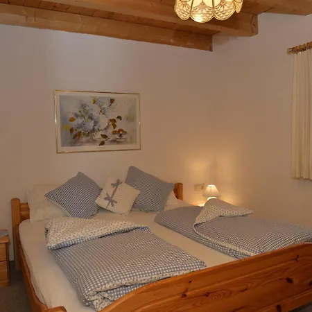 Enzian - Am Skihuegel *